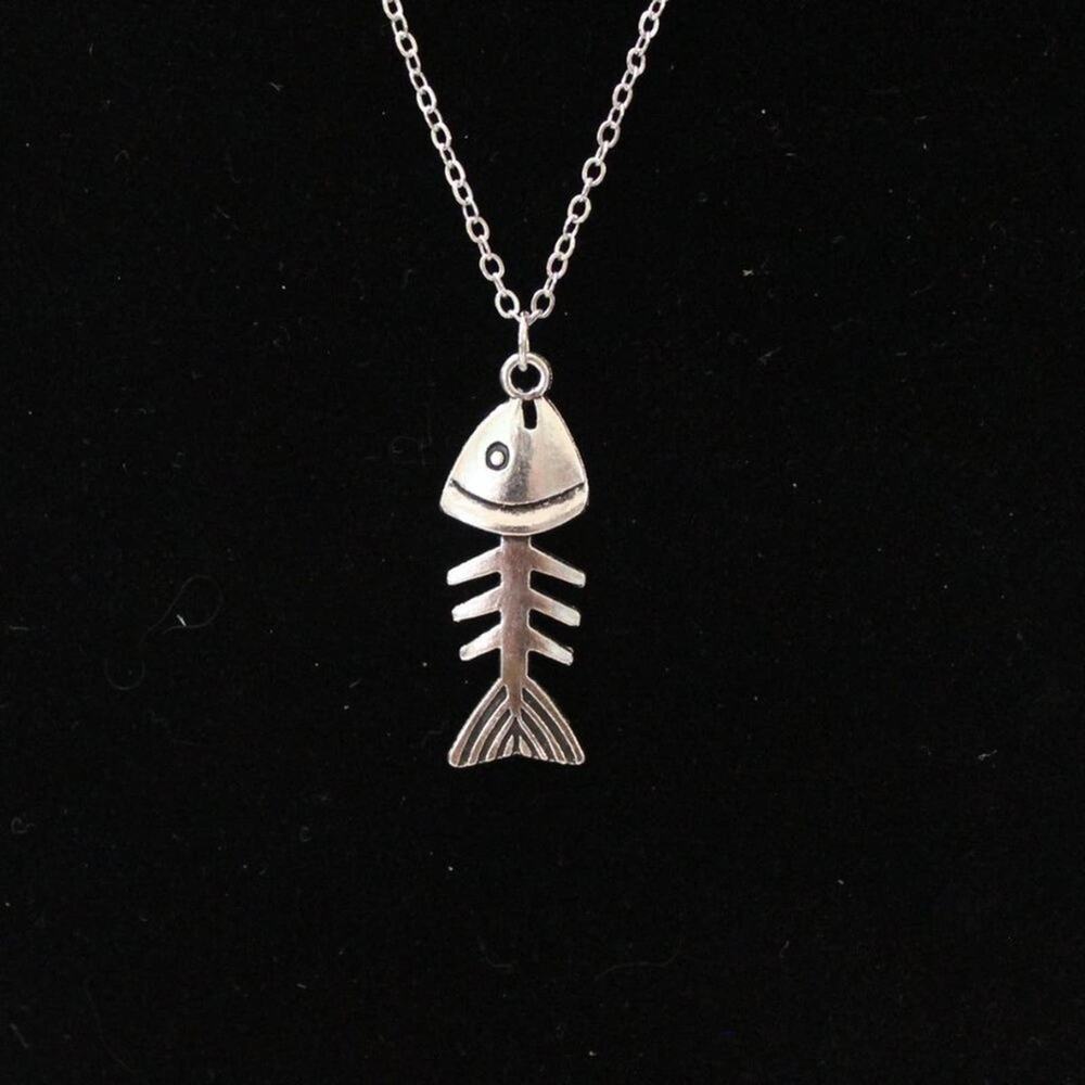 New Fashion Fishbone Silver Tone Necklace N93